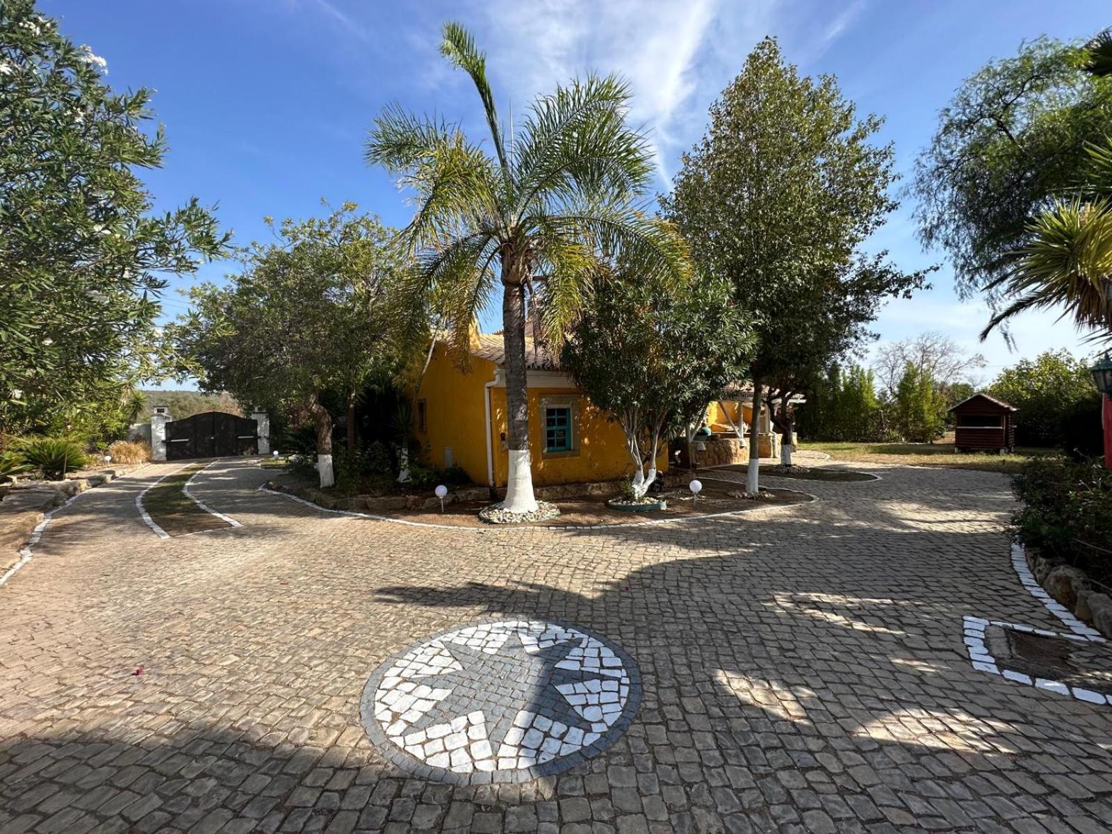מלון בולקיאמה Nuriah Boutique House מראה חיצוני תמונה